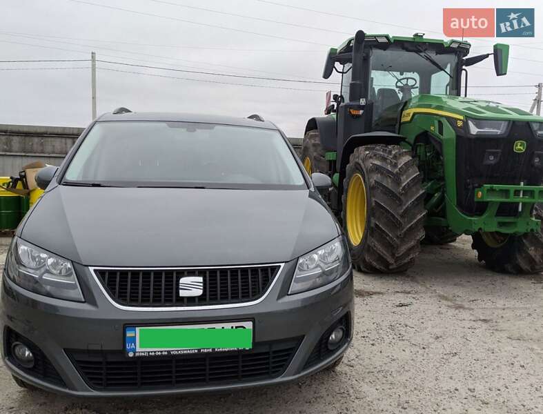 Минивэн SEAT Alhambra 2012 в 