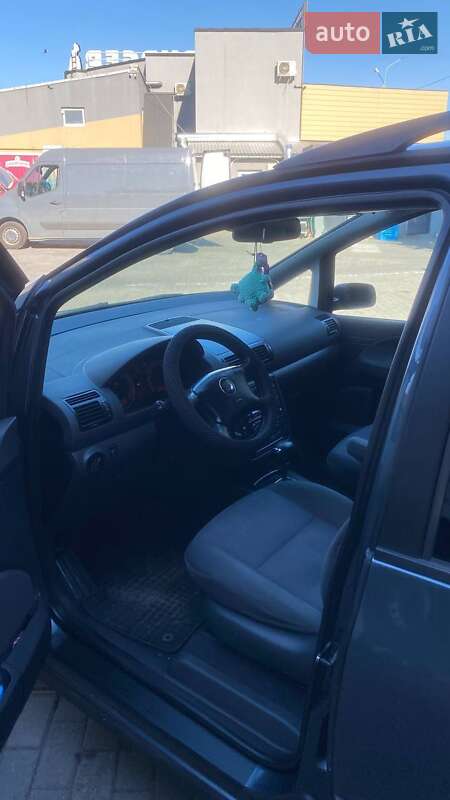 Минивэн SEAT Alhambra 2007 в Черновцах