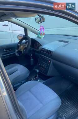 Минивэн SEAT Alhambra 2007 в 