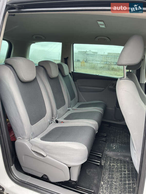 Мінівен SEAT Alhambra 2011 в Збаражі