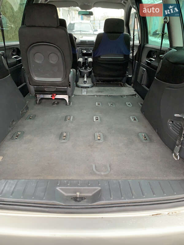 Минивэн SEAT Alhambra 2001 в Ровно