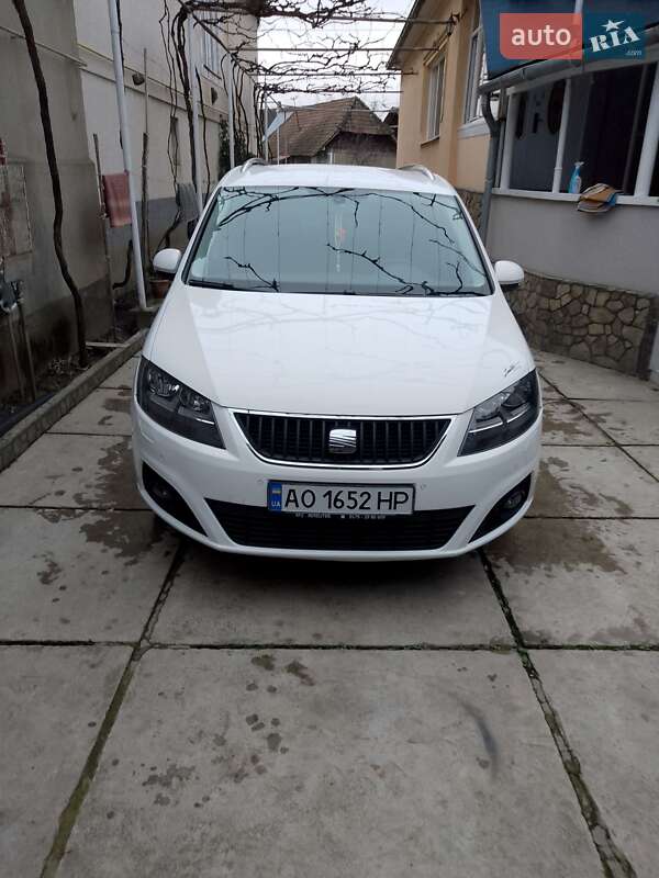 Мінівен SEAT Alhambra 2014 в Виноградові
