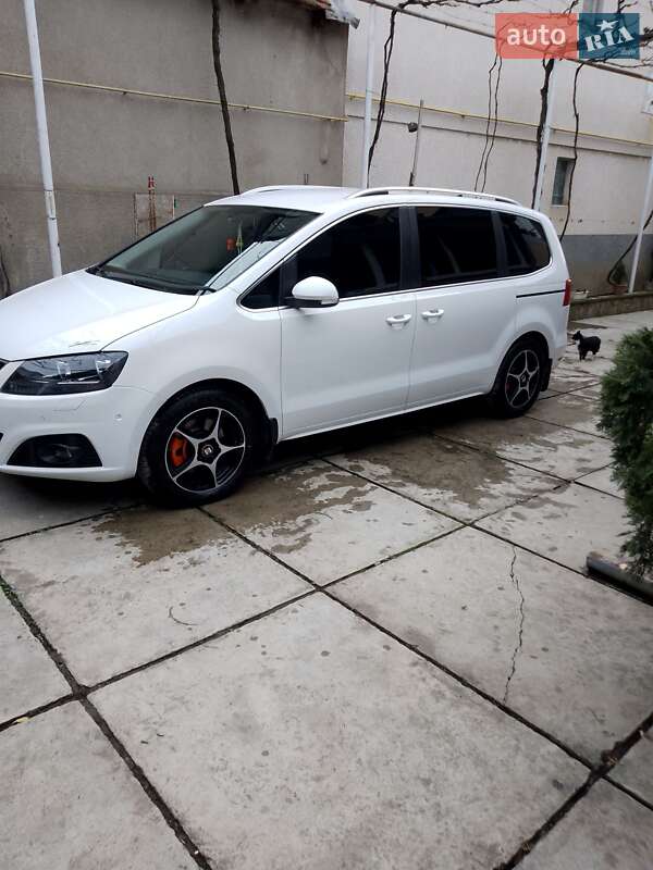Мінівен SEAT Alhambra 2014 в Виноградові