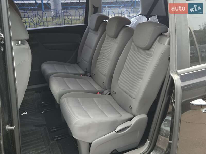 Минивэн SEAT Alhambra 2012 в Киеве