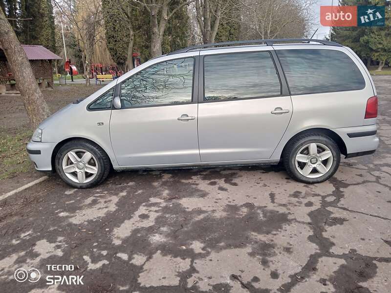 Минивэн SEAT Alhambra 2002 в Млинове фото Минивэн SEAT Alhambra 2002 в Млинове