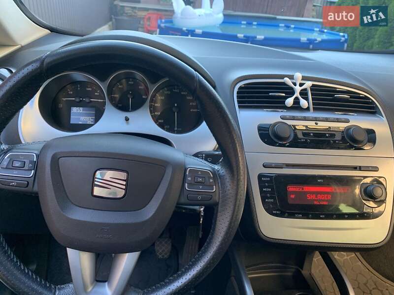 Минивэн SEAT Altea XL 2010 в Львове