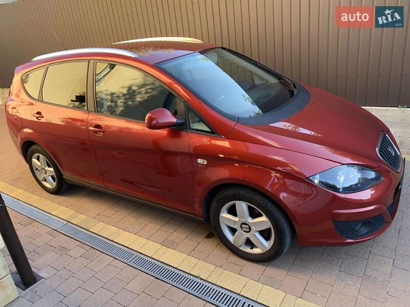 Минивэн SEAT Altea XL 2010 в Львове