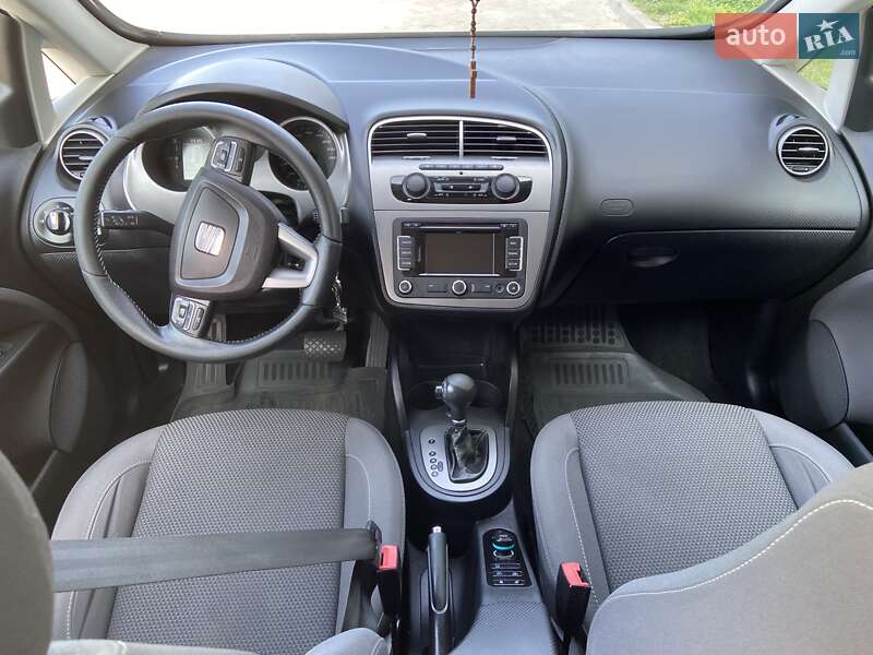 Минивэн SEAT Altea XL 2015 в Мостиске