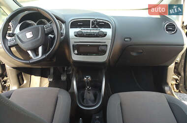 Минивэн SEAT Altea XL 2010 в 