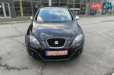 Минивэн SEAT Altea XL 2010 в 