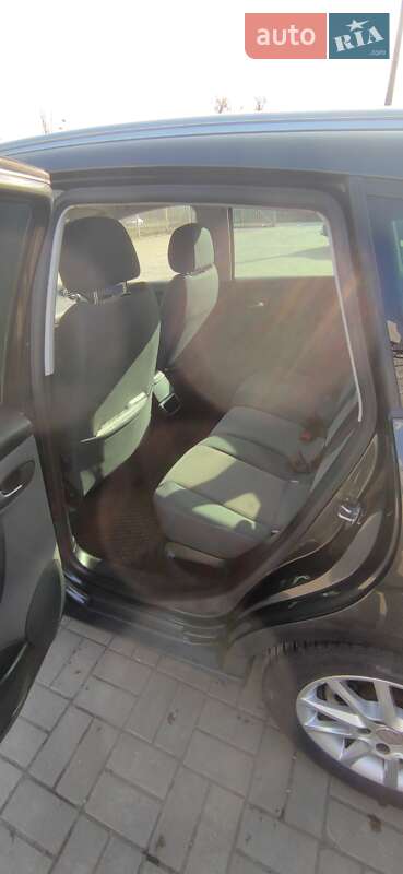 Мінівен SEAT Altea XL 2010 в Краматорську