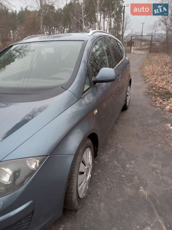 Минивэн SEAT Altea XL 2009 в Недригайлове фото 2 Минивэн SEAT Altea XL 2009 в Недригайлове