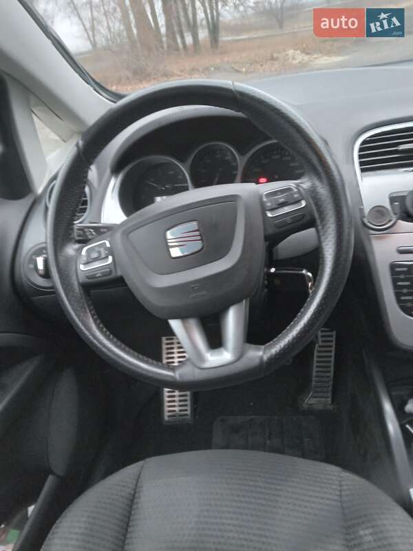 Минивэн SEAT Altea XL 2009 в Недригайлове фото 6 Минивэн SEAT Altea XL 2009 в Недригайлове