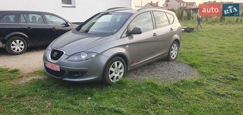 Минивэн SEAT Altea XL 2008 в 