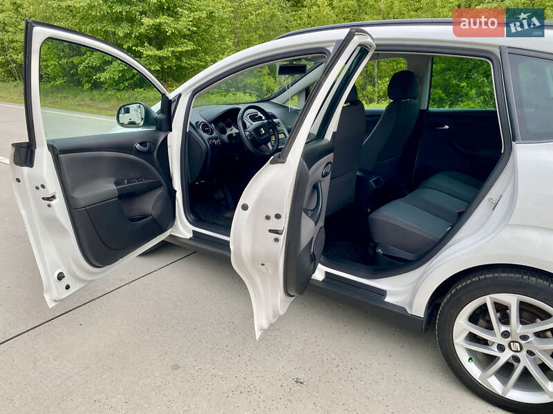 Хетчбек SEAT Altea XL 2016 в Житомирі