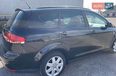 Минивэн SEAT Altea XL 2008 в 