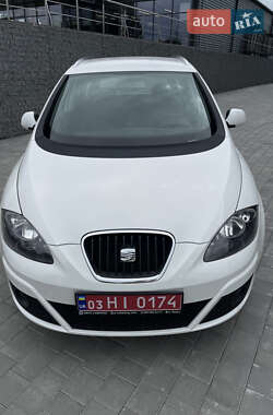 Минивэн SEAT Altea XL 2012 в 