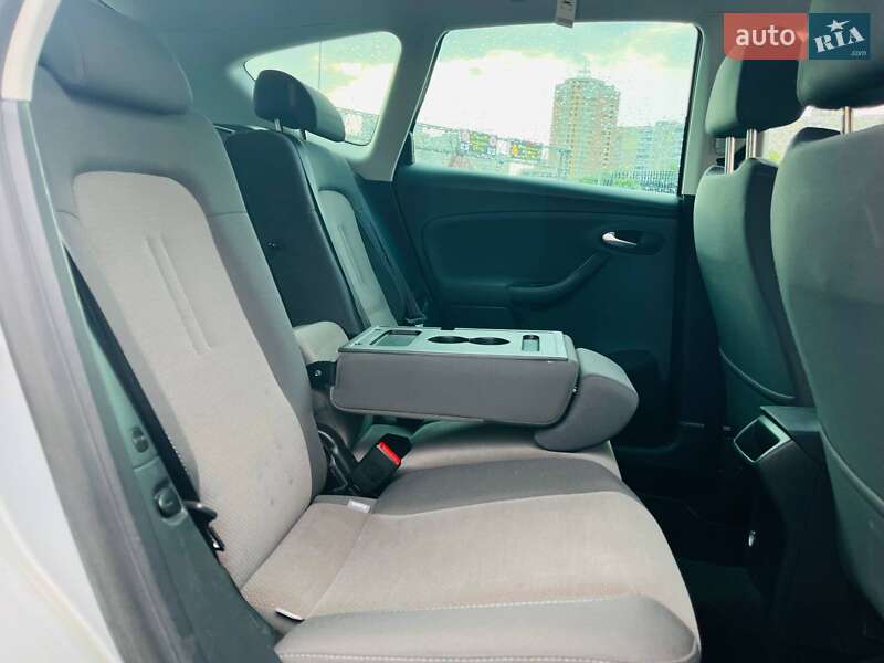 Минивэн SEAT Altea XL 2010 в Киеве