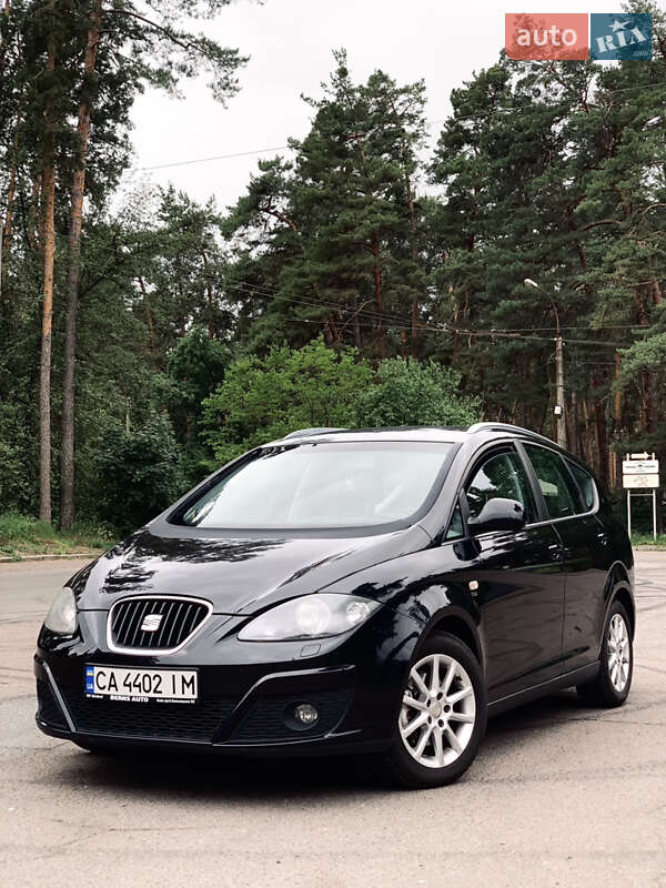 Минивэн SEAT Altea XL 2011 в 