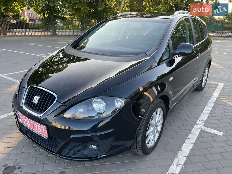 Минивэн SEAT Altea XL 2013 в 