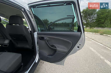 Минивэн SEAT Altea XL 2010 в 