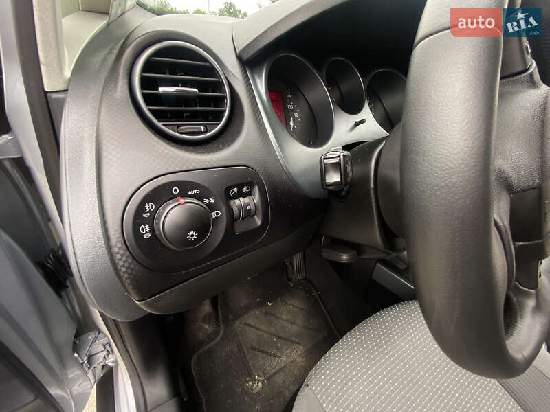 Минивэн SEAT Altea XL 2010 в Запорожье