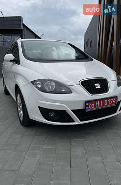 Минивэн SEAT Altea XL 2012 в 