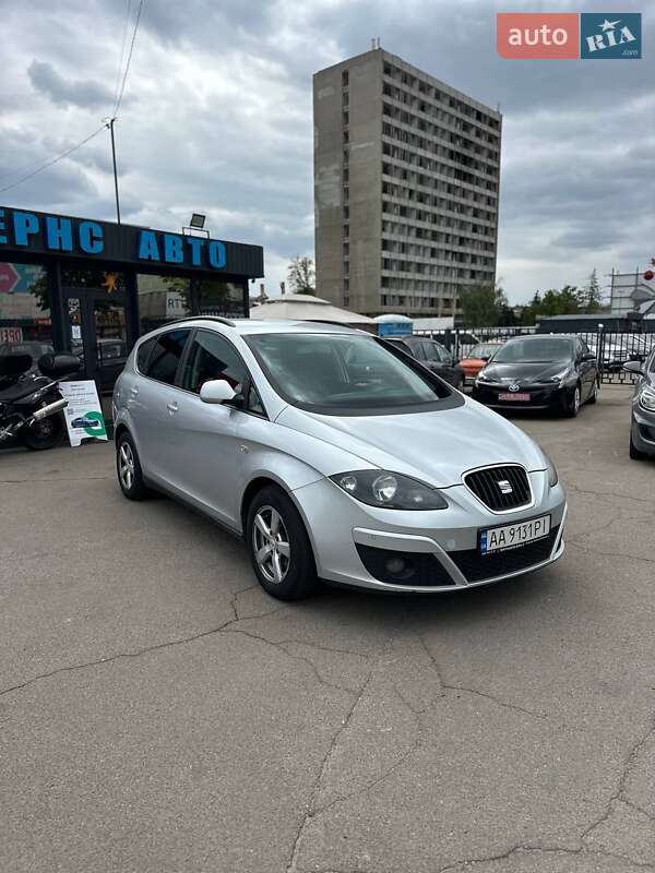 Минивэн SEAT Altea XL 2015 в Киеве