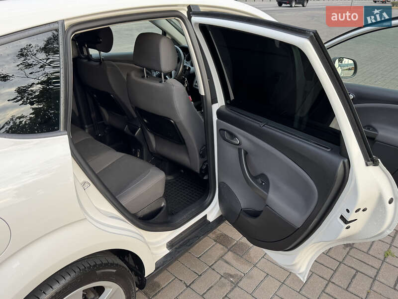 Минивэн SEAT Altea XL 2015 в Киеве