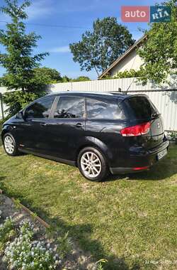 Минивэн SEAT Altea XL 2012 в 