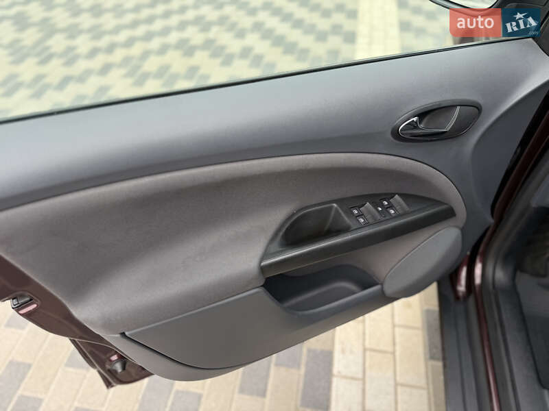 Минивэн SEAT Altea XL 2008 в Киеве