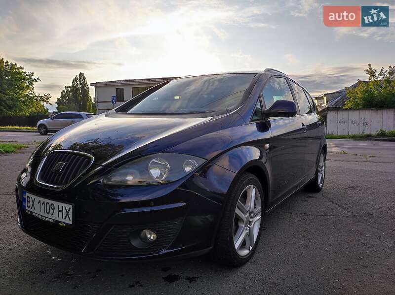 Минивэн SEAT Altea XL 2009 в Хмельницком
