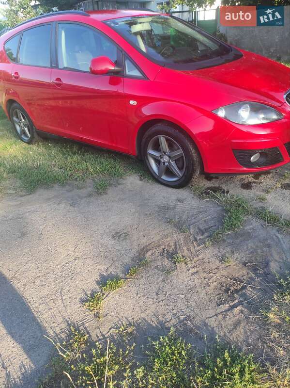 Минивэн SEAT Altea XL 2015 в Киеве