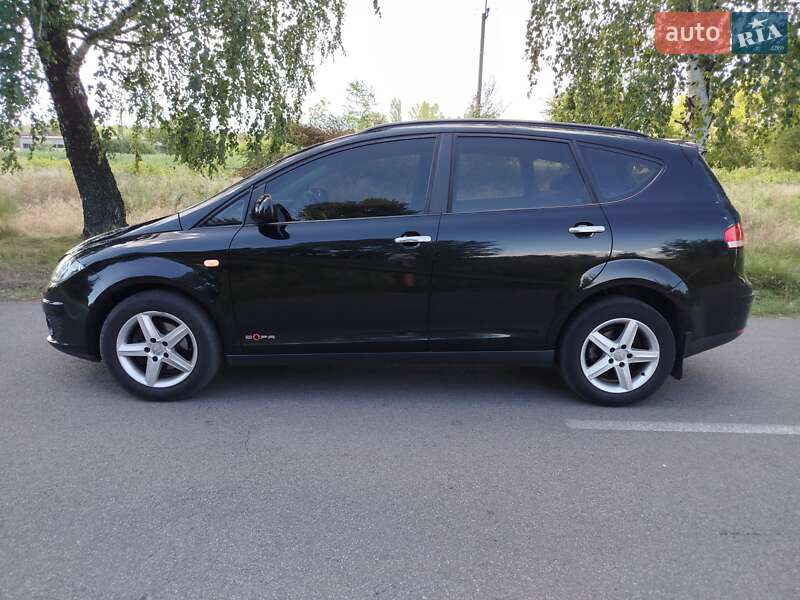 Минивэн SEAT Altea XL 2011 в Черкассах