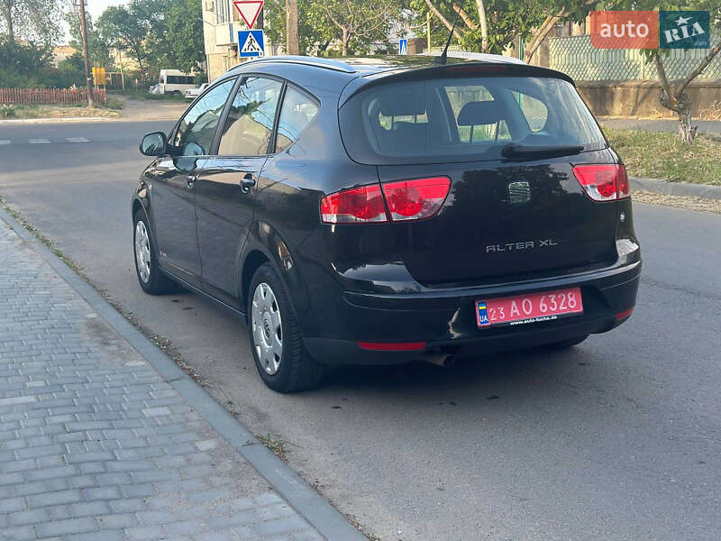 Минивэн SEAT Altea XL 2012 в Староконстантинове