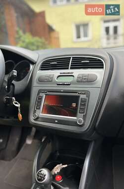 Минивэн SEAT Altea XL 2009 в 