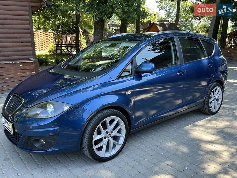 Минивэн SEAT Altea XL 2013 в 