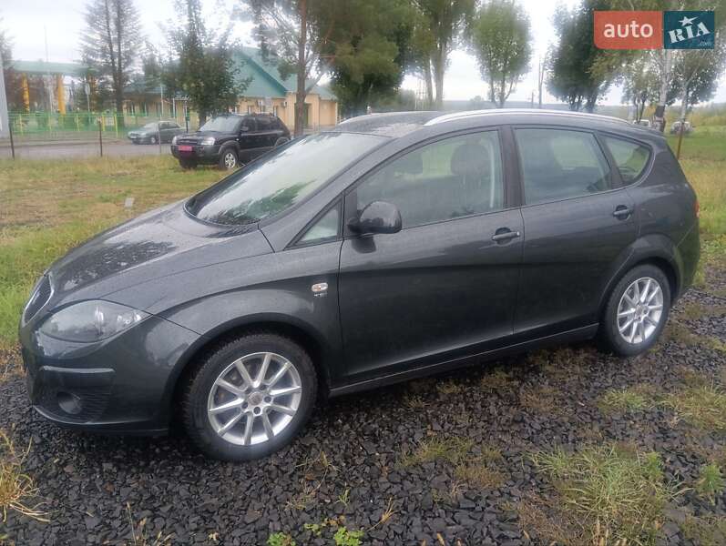 Минивэн SEAT Altea XL 2010 в Луцке