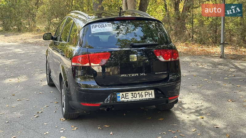 Минивэн SEAT Altea XL 2015 в Новомосковске