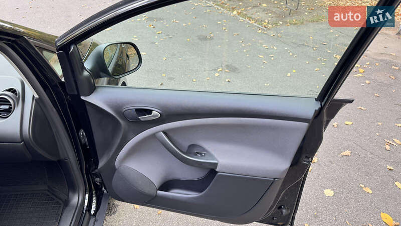 Минивэн SEAT Altea XL 2015 в Новомосковске