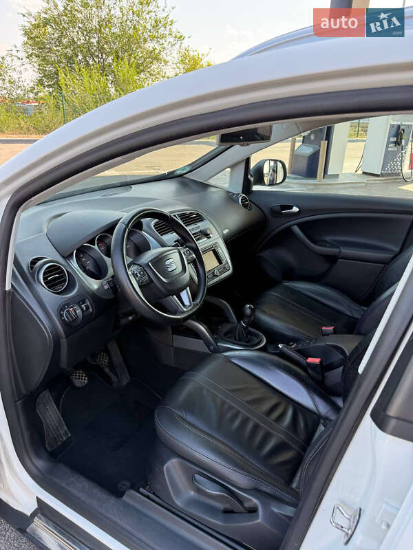 Минивэн SEAT Altea XL 2010 в Днепре