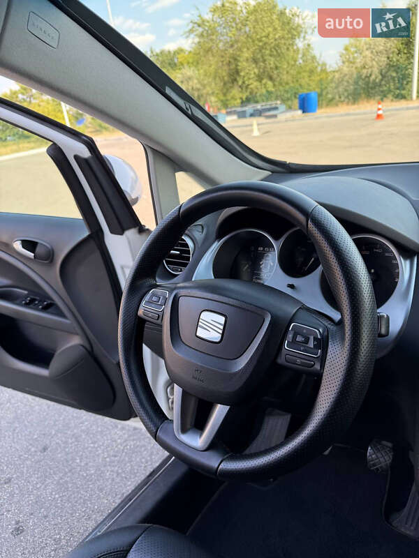 Минивэн SEAT Altea XL 2010 в Днепре