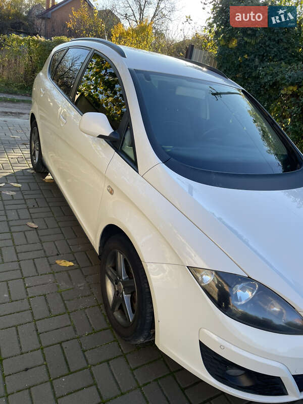 Минивэн SEAT Altea XL 2015 в Киеве