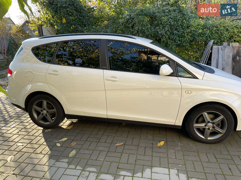 Минивэн SEAT Altea XL 2015 в Киеве