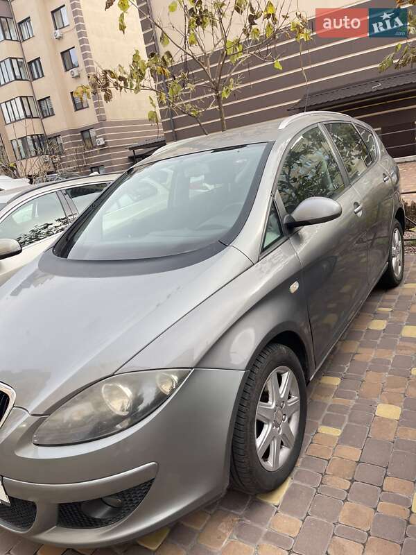 Минивэн SEAT Altea XL 2007 в Киеве