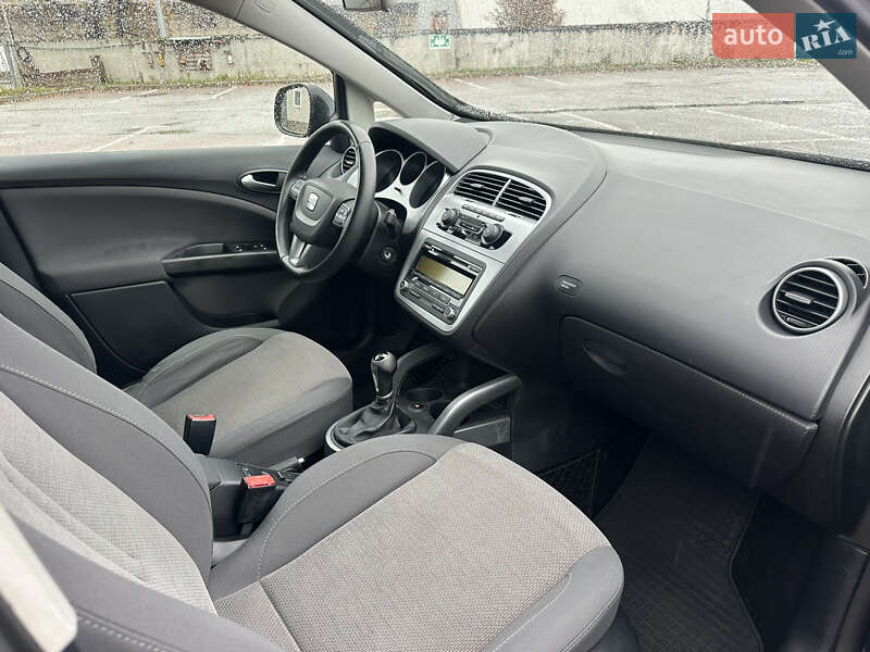 Мінівен SEAT Altea XL 2010 в Києві фото 27 Мінівен SEAT Altea XL 2010 в Києві