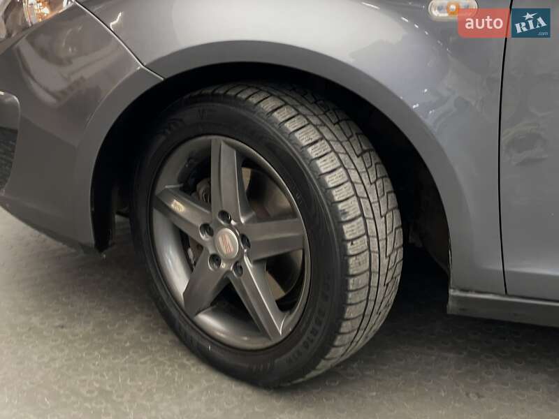 Минивэн SEAT Altea XL 2014 в Киеве