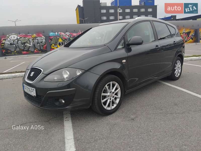 Минивэн SEAT Altea XL 2010 в Киеве