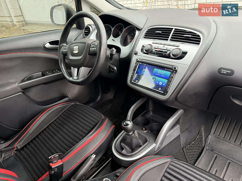 Мінівен SEAT Altea XL 2011 в Вільнянську