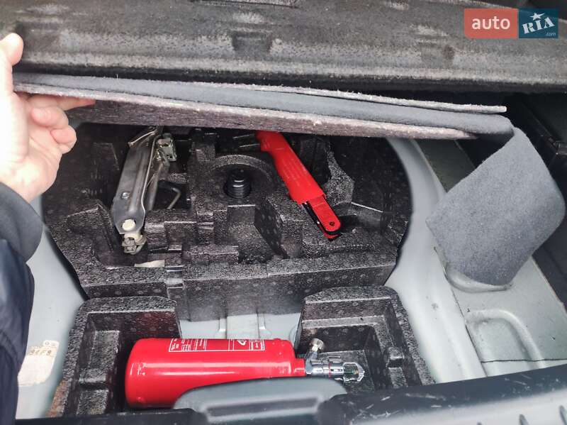 Мінівен SEAT Altea XL 2010 в Житомирі